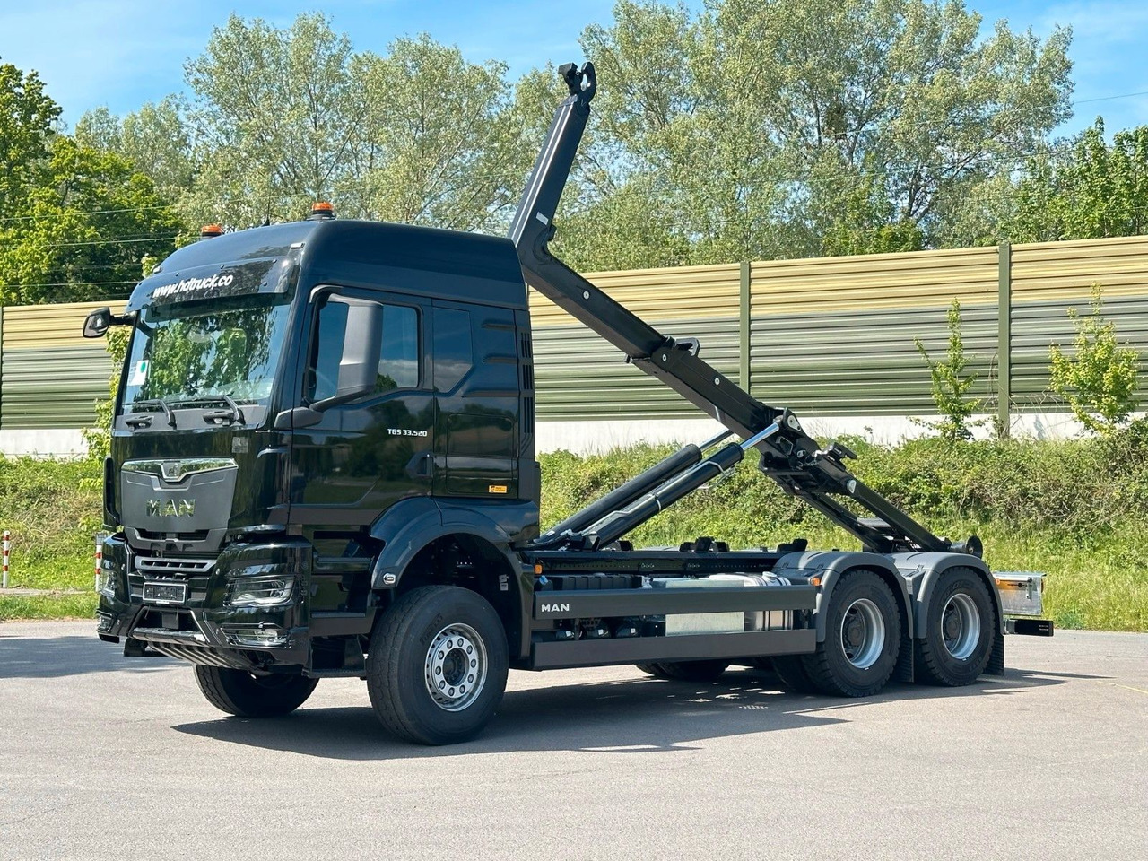MAN TGS 33.510 6X4 Euro6e Abrollkipper MULTILIFT - Крюковой мультилифт, Автоманипулятор: фото 1 MAN TGS 33.510 6X4 Euro6e Abrollkipper MULTILIFT - Крюковой мультилифт, Автоманипулятор: фото 1