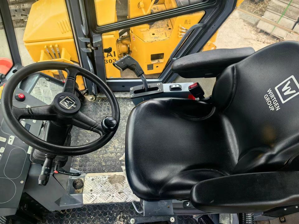 14 Ton Used HAMM Digital Hd128 Road Roller Imported USA Compactor Hamm Hd130 128 in Good Conditions - Дорожный каток: фото 4 14 Ton Used HAMM Digital Hd128 Road Roller Imported USA Compactor Hamm Hd130 128 in Good Conditions - Дорожный каток: фото 4