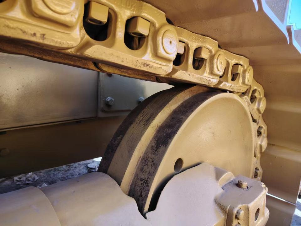 Almost New Landing Leveling Road Laying Machinery Bulldozers Caterpillar D7G Used Bulldozers for Sale - Бульдозер: фото 5 Almost New Landing Leveling Road Laying Machinery Bulldozers Caterpillar D7G Used Bulldozers for Sale - Бульдозер: фото 5