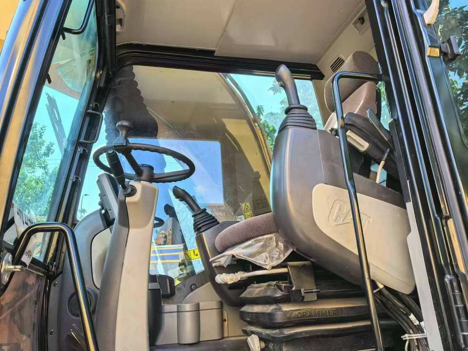 Beautiful High Quality Second-Hand CAT M315D2 Wheel Excavator Used Digger Machinery Engine After-sales Warranty Service - Колёсный экскаватор: фото 5 Beautiful High Quality Second-Hand CAT M315D2 Wheel Excavator Used Digger Machinery Engine After-sales Warranty Service - Колёсный экскаватор: фото 5