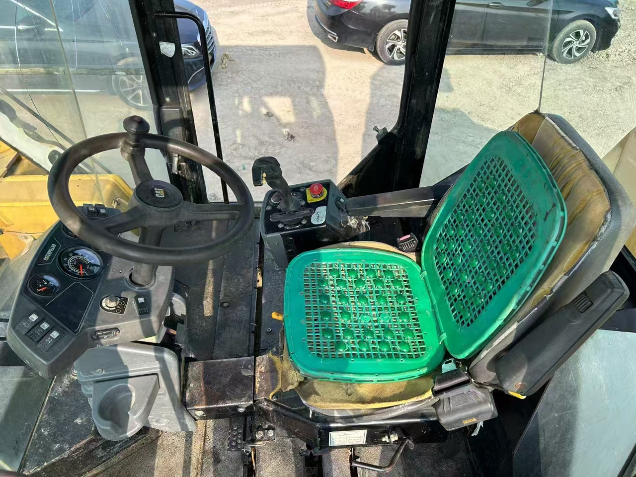 CATERPILLAR CB564D - Каток: фото 5 CATERPILLAR CB564D - Каток: фото 5