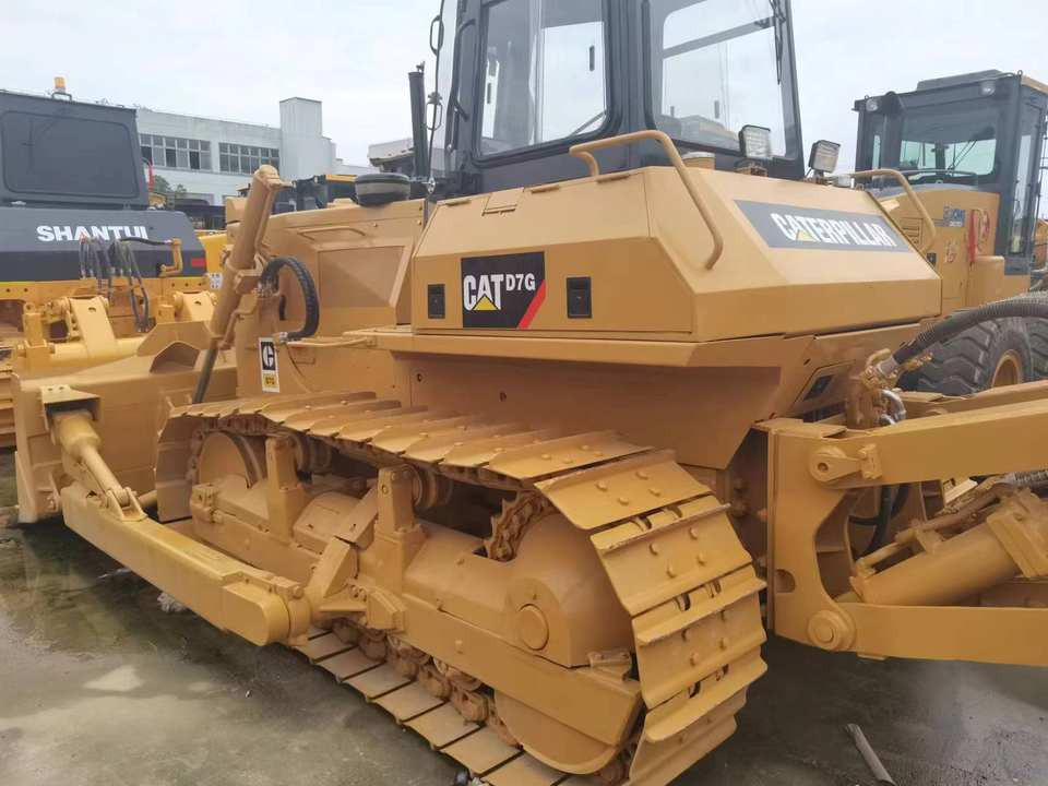Hot Sale High Quality Used CAT D7G Bulldozer Construction Machinery Caterpillar Bulldozer - Бульдозер: фото 3 Hot Sale High Quality Used CAT D7G Bulldozer Construction Machinery Caterpillar Bulldozer - Бульдозер: фото 3