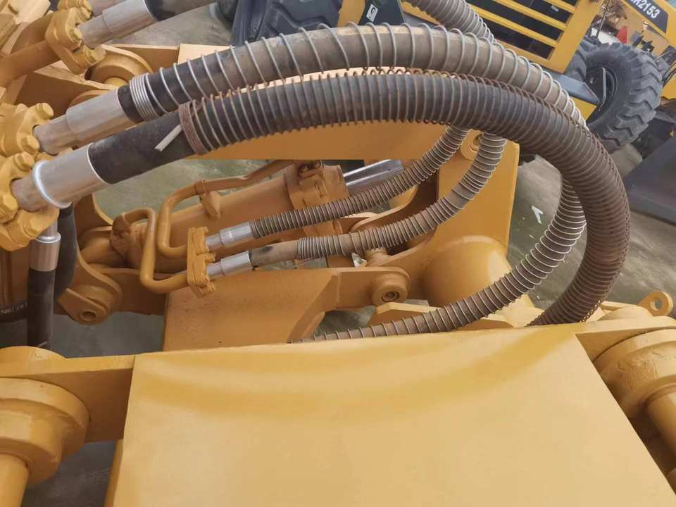 Hot Sale High Quality Used CAT D7G Bulldozer Construction Machinery Caterpillar Bulldozer - Бульдозер: фото 4 Hot Sale High Quality Used CAT D7G Bulldozer Construction Machinery Caterpillar Bulldozer - Бульдозер: фото 4