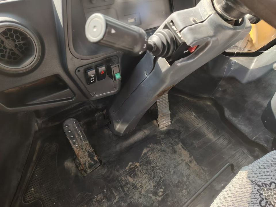 LIUGONG 7 Ton Wheel Loader 870H Best Price Used Loader - Колёсный погрузчик: фото 4 LIUGONG 7 Ton Wheel Loader 870H Best Price Used Loader - Колёсный погрузчик: фото 4