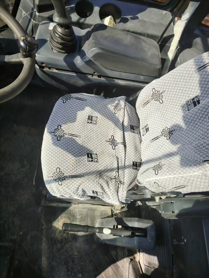 LiuGong LG 870H Hot Selling Good Condition Low Price China Used Loader Used Construction Equipment Second-hand - Колёсный погрузчик: фото 3 LiuGong LG 870H Hot Selling Good Condition Low Price China Used Loader Used Construction Equipment Second-hand - Колёсный погрузчик: фото 3