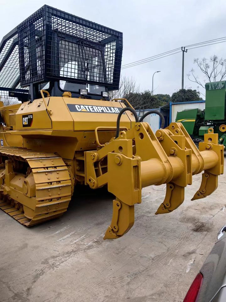 Used CAT Bulldozer D7G /Second Hand Caterpillar D6R D6D D6G D6M D7H D8K Crawler BullDozer for Hot Sale - Бульдозер: фото 3 Used CAT Bulldozer D7G /Second Hand Caterpillar D6R D6D D6G D6M D7H D8K Crawler BullDozer for Hot Sale - Бульдозер: фото 3