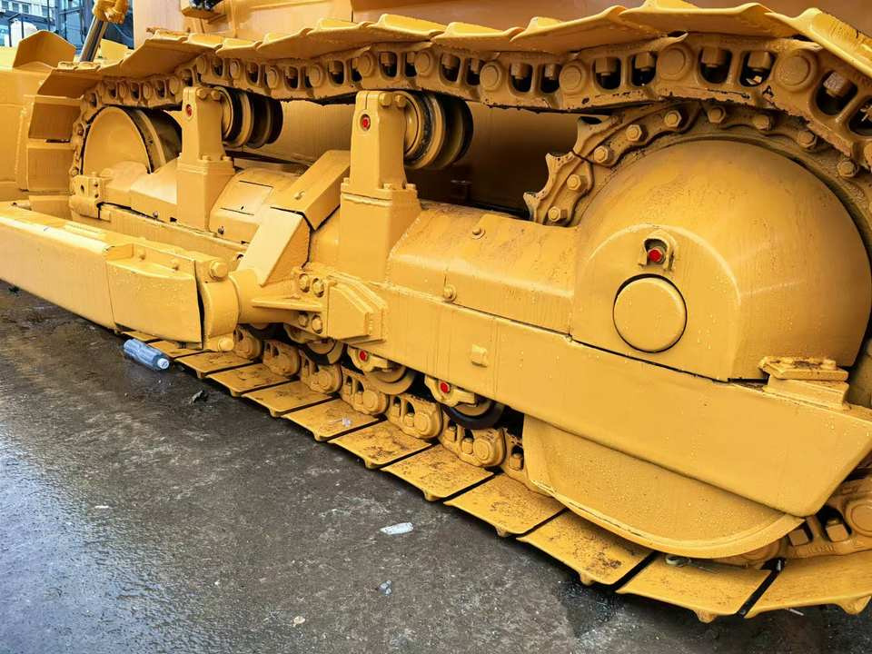 Very Cheap Used CAT D6G2 D6G/D6G2/D6H Bulldozer /Caterpillar D4C D4H D4K Bull Dozer - Бульдозер: фото 4 Very Cheap Used CAT D6G2 D6G/D6G2/D6H Bulldozer /Caterpillar D4C D4H D4K Bull Dozer - Бульдозер: фото 4