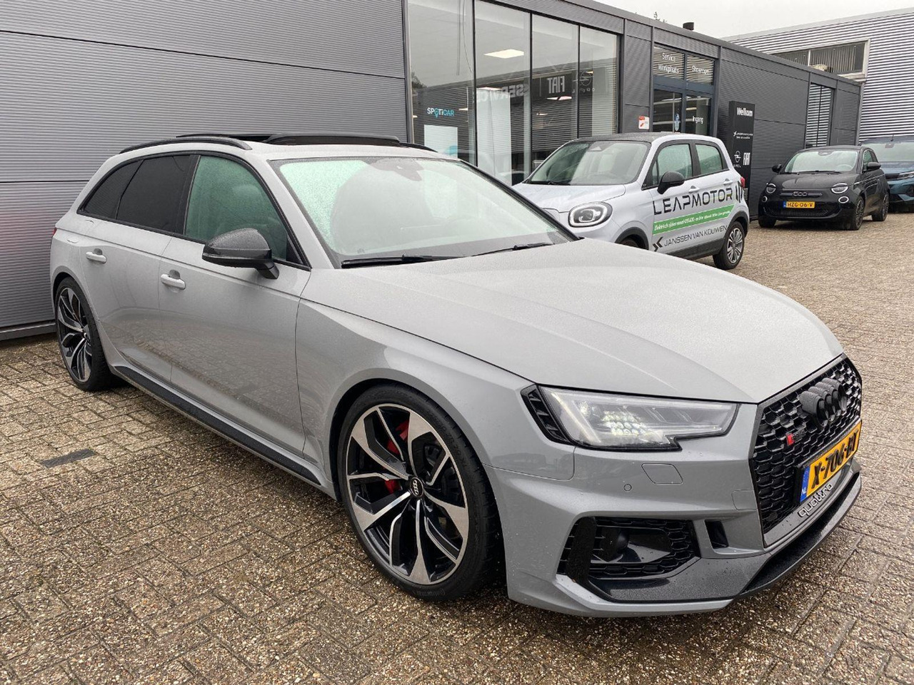 Audi A4 RS 4 Avant 2.9 TFSI quattro | 2018 | 96.192 km | Automaat | X706BT | NAP: Geen oordeel - Легковой автомобиль: фото 2 Audi A4 RS 4 Avant 2.9 TFSI quattro | 2018 | 96.192 km | Automaat | X706BT | NAP: Geen oordeel - Легковой автомобиль: фото 2