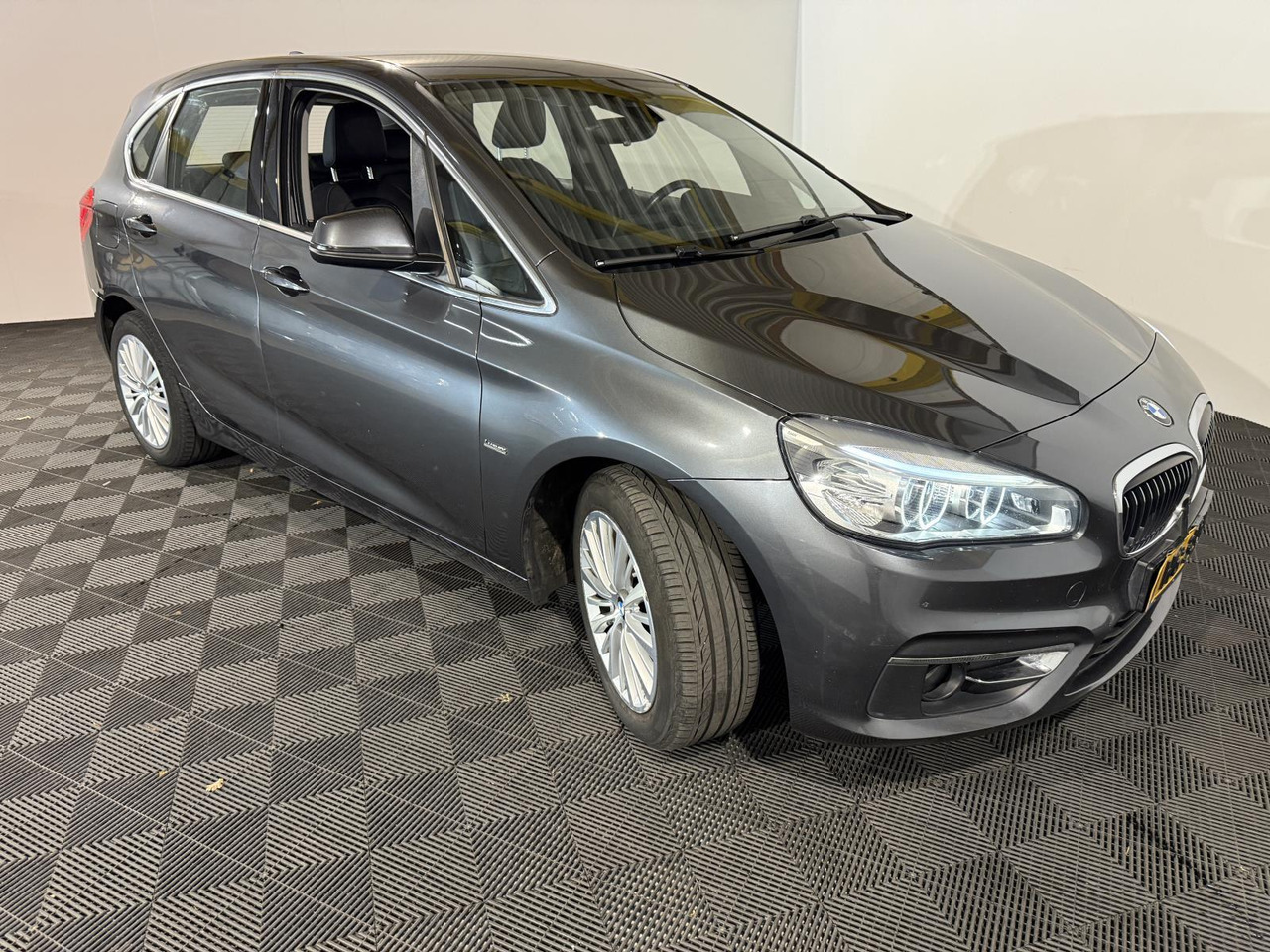 BMW | 2-serie Active Tourer | 218d Corporate Lease Luxury | 2015 | 223.959 km | HG351B | Logisch - Легковой автомобиль: фото 3 BMW | 2-serie Active Tourer | 218d Corporate Lease Luxury | 2015 | 223.959 km | HG351B | Logisch - Легковой автомобиль: фото 3
