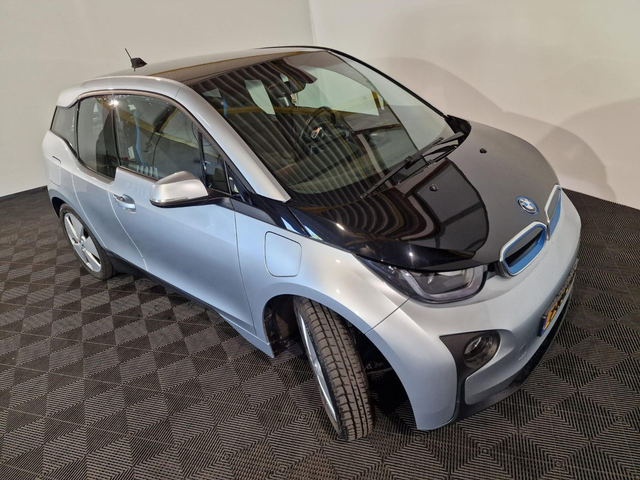 BMW i3 Range Extender 7-TPX-98 48.489 km - Легковой автомобиль: фото 5 BMW i3 Range Extender 7-TPX-98 48.489 km - Легковой автомобиль: фото 5