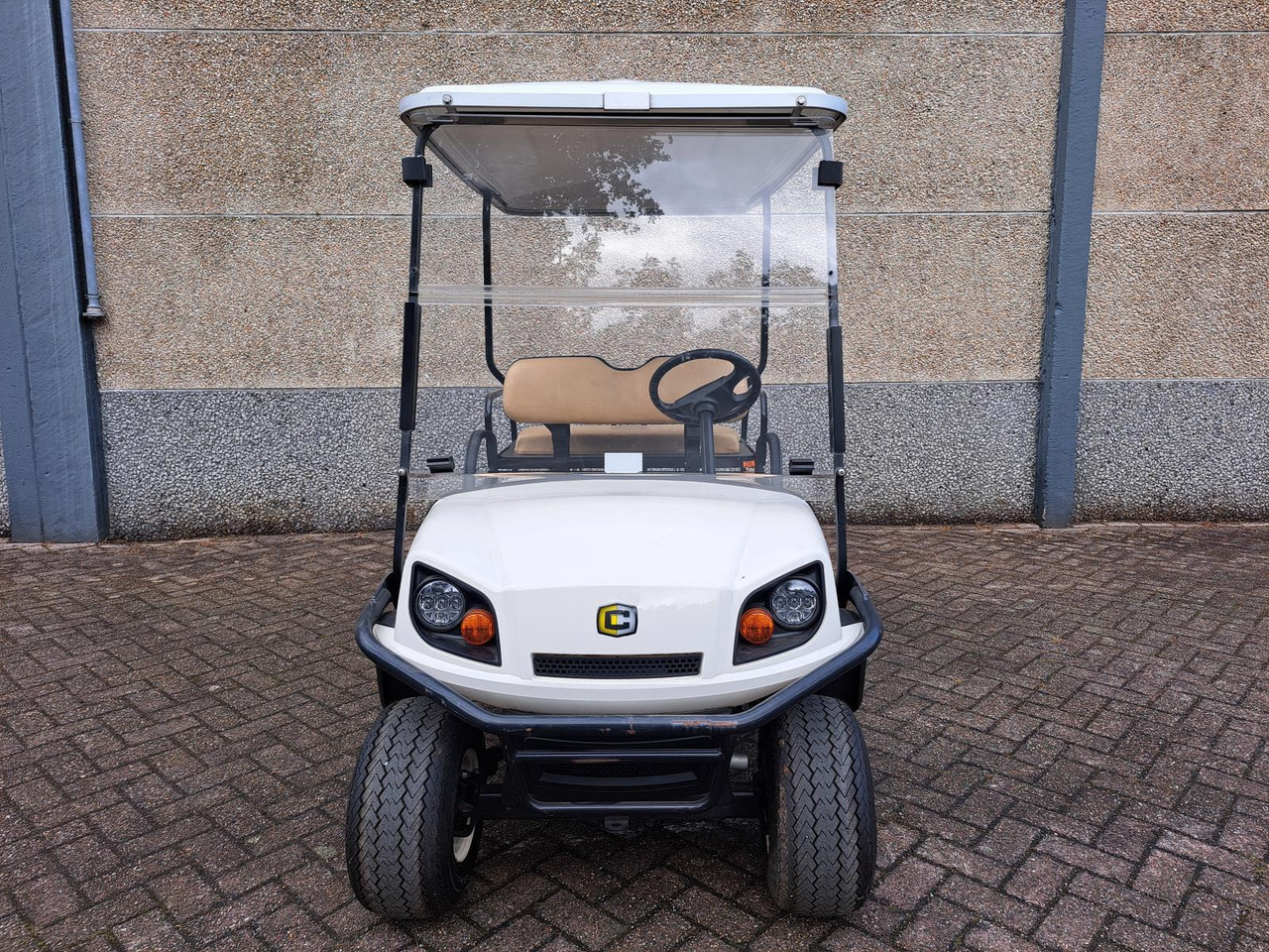 Cushman 2+2 Benzine Golfkar (3) - Гольф-кар: фото 2 Cushman 2+2 Benzine Golfkar (3) - Гольф-кар: фото 2