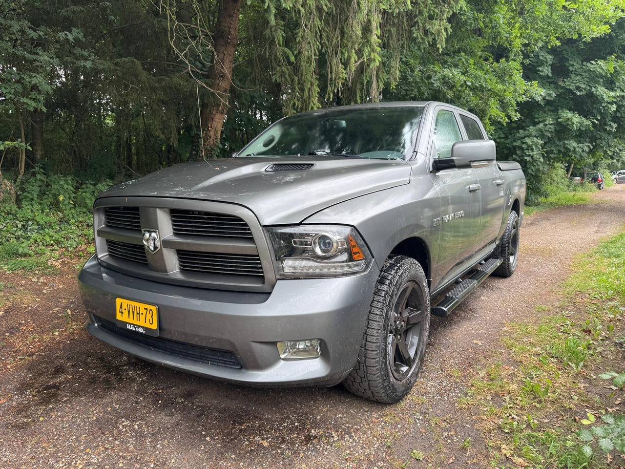 Dodge Ram 1500 5.7 V8 4X4 Crew Cab 5'7 Sport LPG 2012 248.406 km 4-VVH-73 - Пикап: фото 1 Dodge Ram 1500 5.7 V8 4X4 Crew Cab 5'7 Sport LPG 2012 248.406 km 4-VVH-73 - Пикап: фото 1