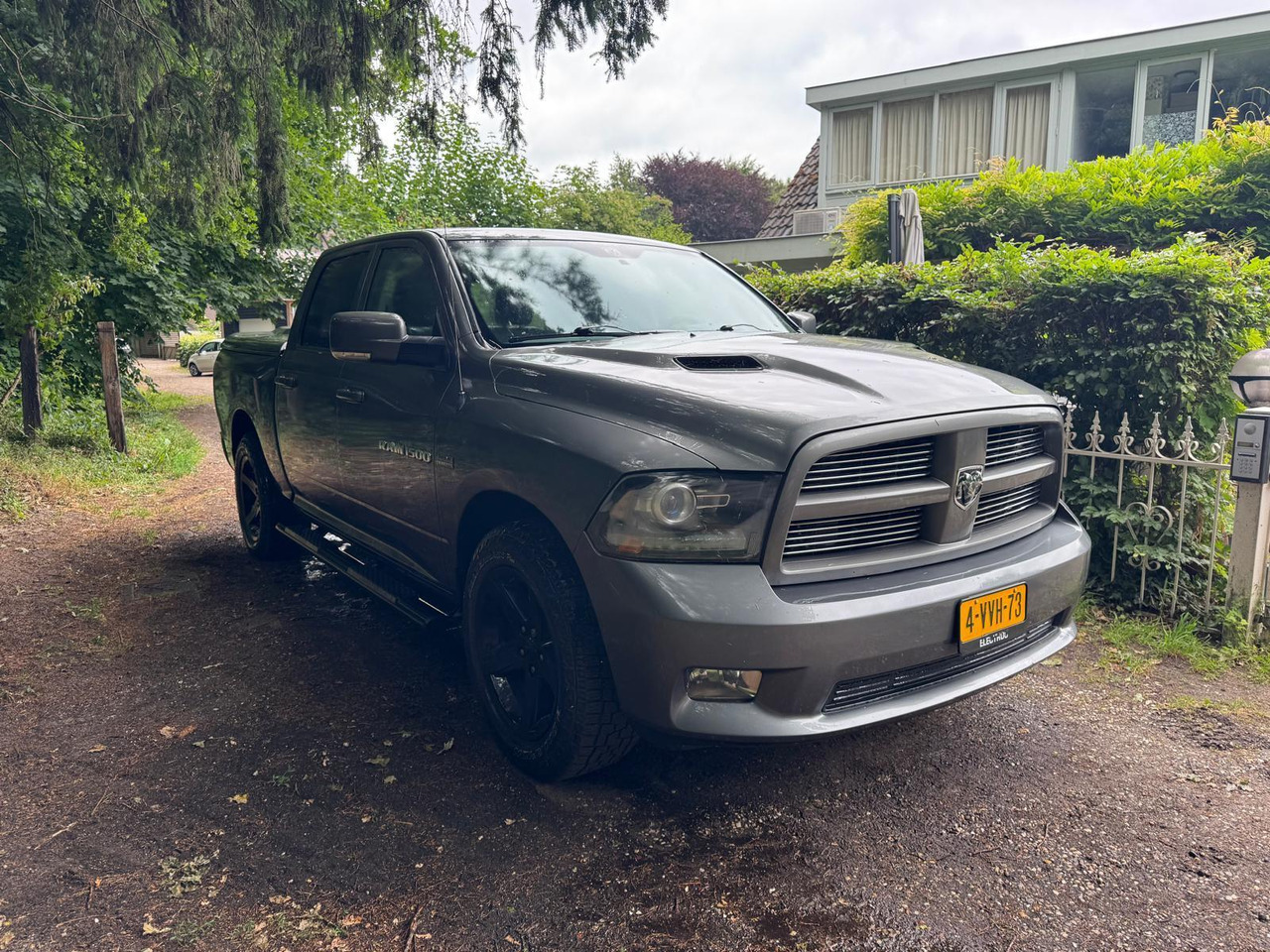 Dodge Ram 1500 5.7 V8 4X4 Crew Cab 5'7 Sport LPG 2012 248.406 km 4-VVH-73 - Пикап: фото 3 Dodge Ram 1500 5.7 V8 4X4 Crew Cab 5'7 Sport LPG 2012 248.406 km 4-VVH-73 - Пикап: фото 3