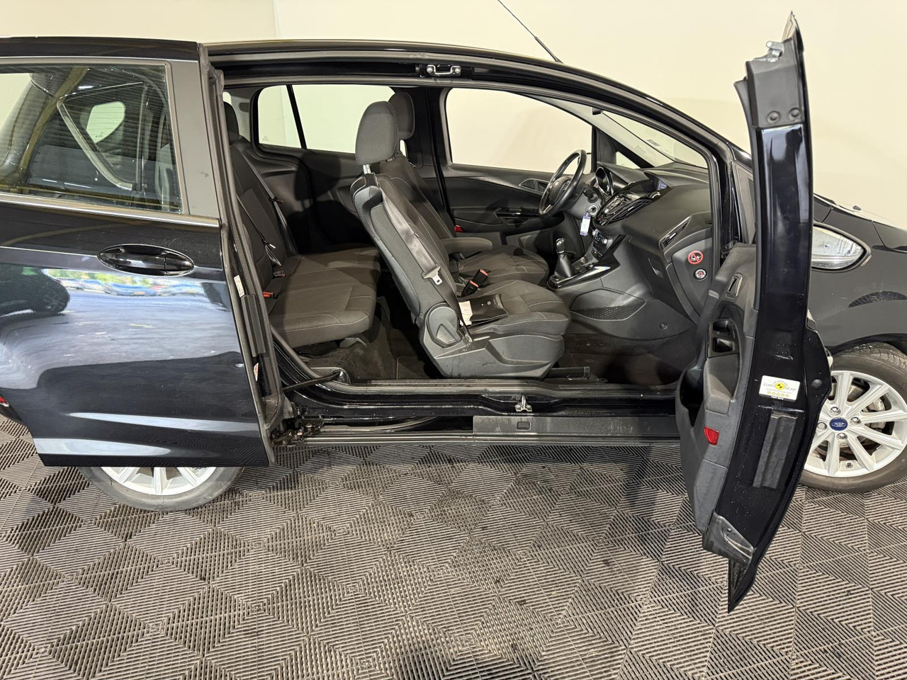 Ford | B-Max | 1.0 EcoBoost Titanium | 2015 | 149.480 km | GV907T | Logisch - Легковой автомобиль: фото 4 Ford | B-Max | 1.0 EcoBoost Titanium | 2015 | 149.480 km | GV907T | Logisch - Легковой автомобиль: фото 4