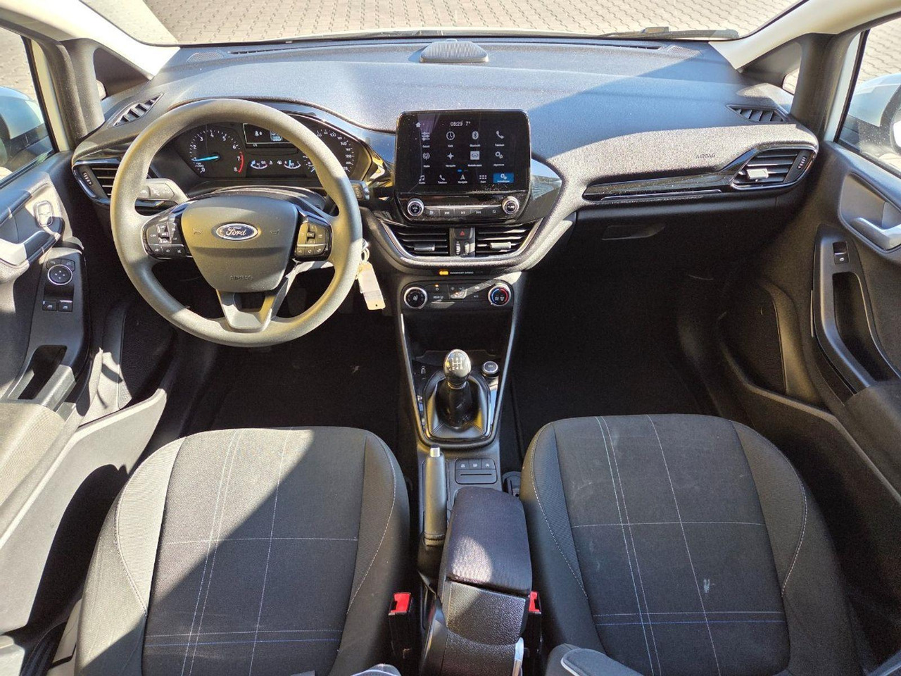 Ford Fiesta 1.1 Trend | 2017 | 145.164 km | PZ248S | NAP: Logisch - Хэтчбек: фото 5 Ford Fiesta 1.1 Trend | 2017 | 145.164 km | PZ248S | NAP: Logisch - Хэтчбек: фото 5
