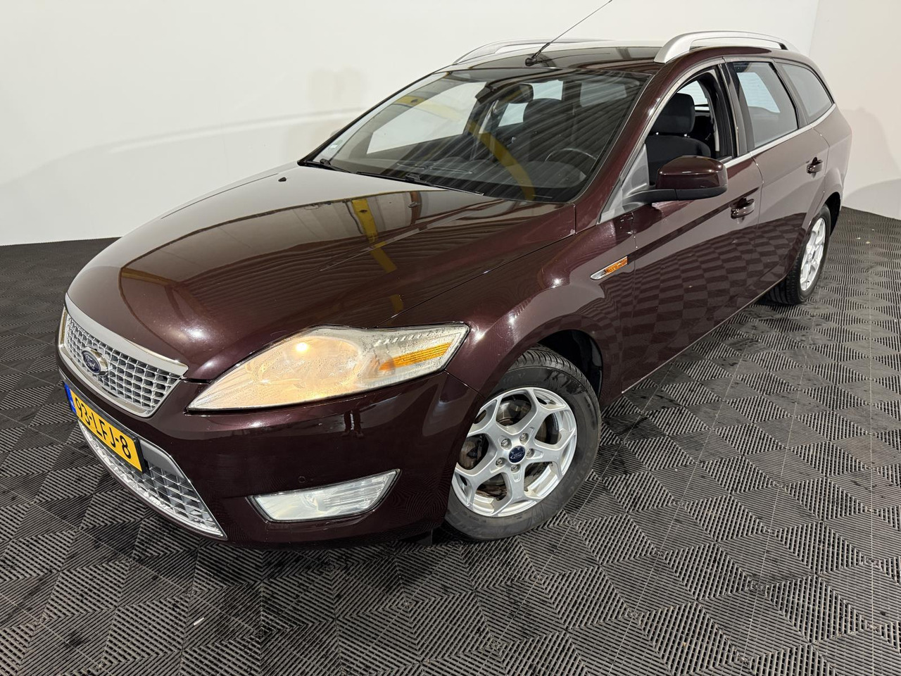 Ford | Mondeo Wagon | 2.0-16V Limited | 2010 | 193.300 km | 93LFJ8 | Logisch - Легковой автомобиль: фото 1 Ford | Mondeo Wagon | 2.0-16V Limited | 2010 | 193.300 km | 93LFJ8 | Logisch - Легковой автомобиль: фото 1