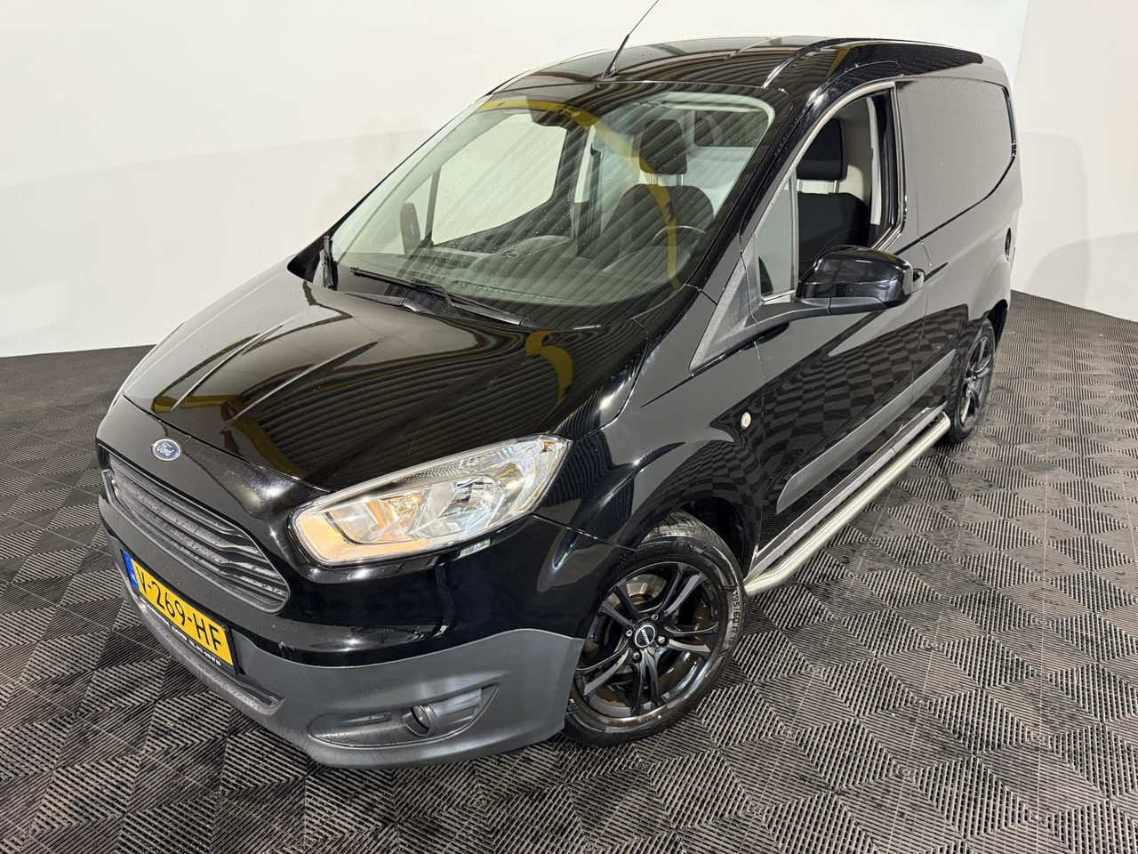 Ford | Transit Courier | 1.5 TDCI Trend | 2017 | 216.300 km | V269HF | Logisch - Легковой фургон: фото 1 Ford | Transit Courier | 1.5 TDCI Trend | 2017 | 216.300 km | V269HF | Logisch - Легковой фургон: фото 1