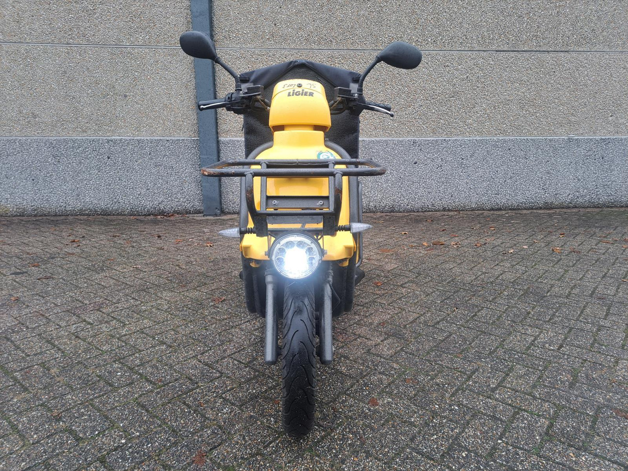 Ligier L2e-P Postscooter - Мотоцикл: фото 2 Ligier L2e-P Postscooter - Мотоцикл: фото 2