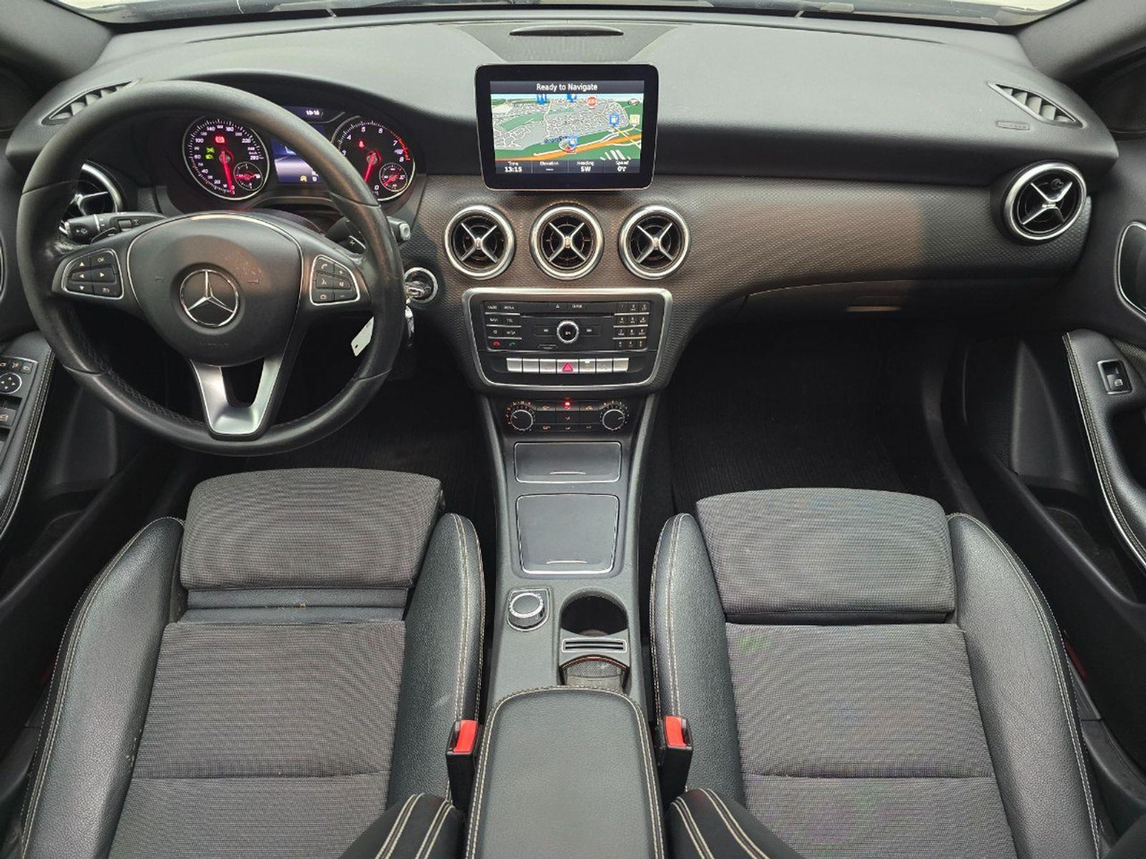Mercedes-Benz A-klasse 180 Lease Edition Plus | 2017 | 233.018 km | Automaat | NH266H | NAP: Logisch - Хэтчбек: фото 5 Mercedes-Benz A-klasse 180 Lease Edition Plus | 2017 | 233.018 km | Automaat | NH266H | NAP: Logisch - Хэтчбек: фото 5