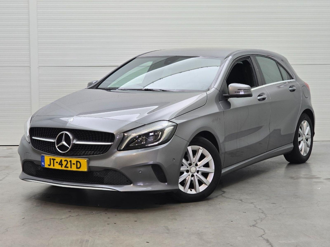 Mercedes-Benz A-klasse 180 d Lease Edition | 2016 | 231.875 km | Automaat | JT421D | NAP: Logisch - Хэтчбек: фото 1 Mercedes-Benz A-klasse 180 d Lease Edition | 2016 | 231.875 km | Automaat | JT421D | NAP: Logisch - Хэтчбек: фото 1