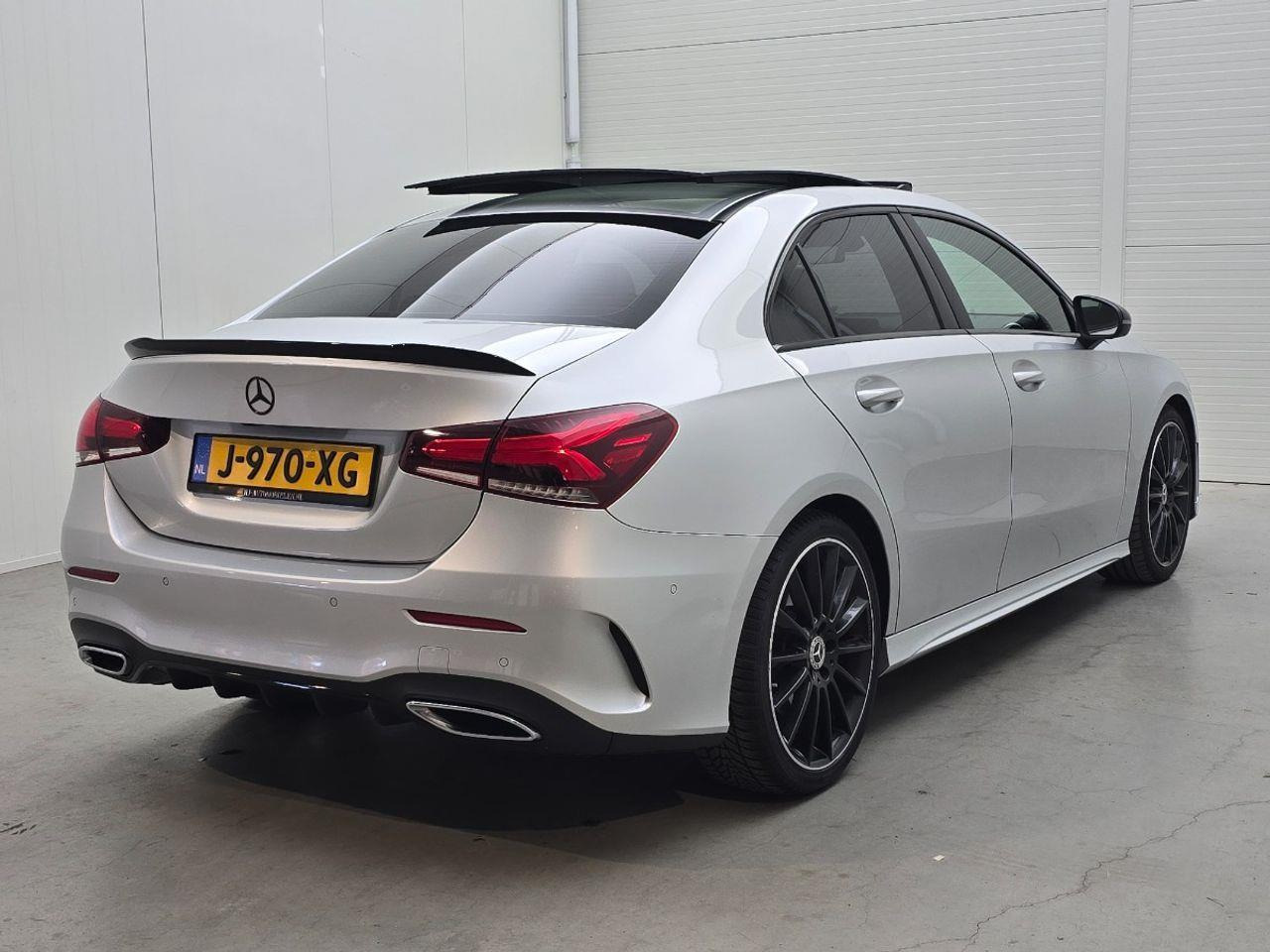 Mercedes - Benz A - klasse 220 4MATIC Premium | 2019 | 198.686 km | Automaat | J970XG | NAP: Geen oordeel - Седан: фото 4 Mercedes - Benz A - klasse 220 4MATIC Premium | 2019 | 198.686 km | Automaat | J970XG | NAP: Geen oordeel - Седан: фото 4
