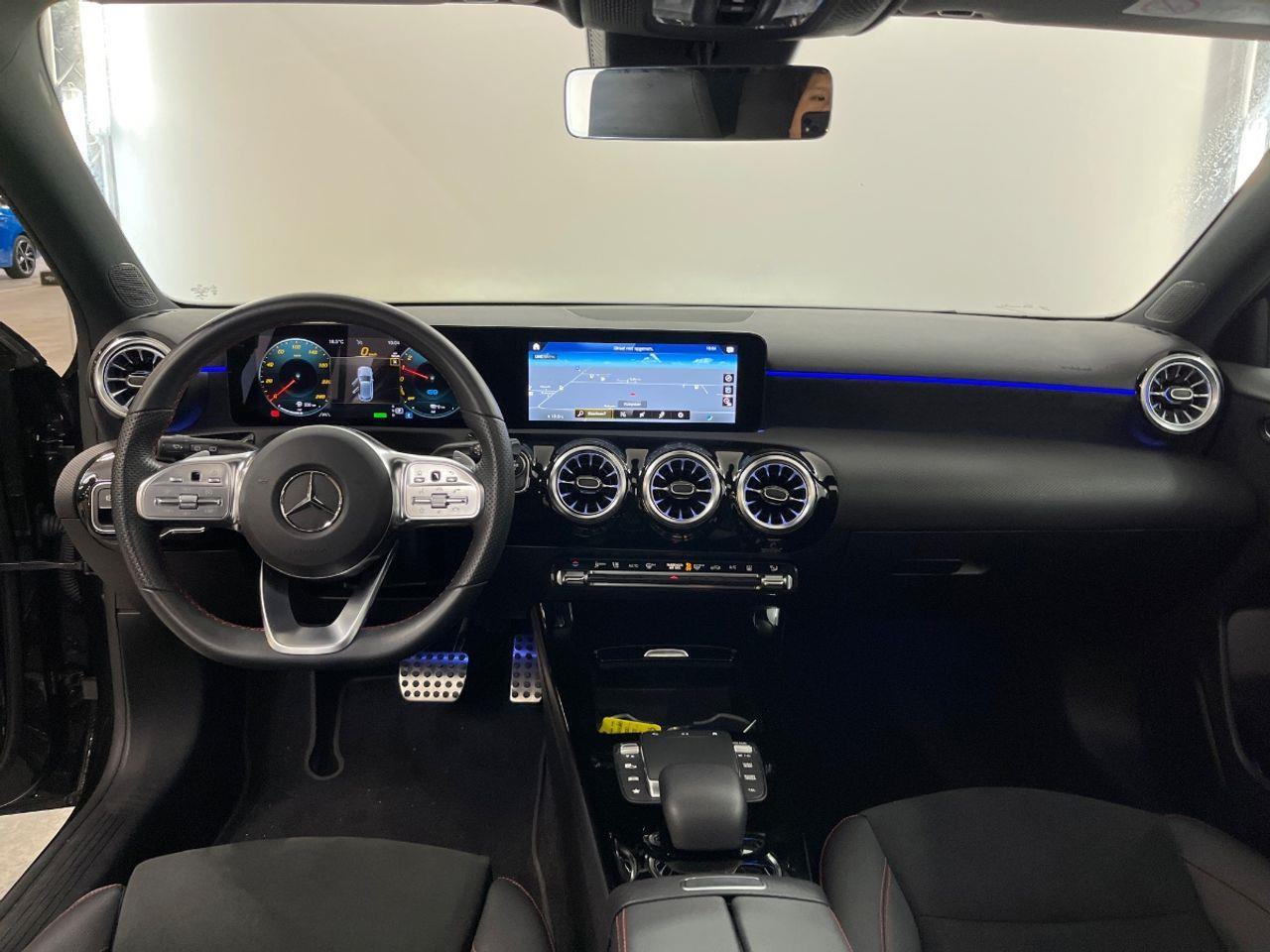Mercedes - Benz A - klasse 250 e Business Line | 2022 | 26.677 km | Automaat | T967RG | NAP: Geen oordeel - Хэтчбек: фото 5 Mercedes - Benz A - klasse 250 e Business Line | 2022 | 26.677 km | Automaat | T967RG | NAP: Geen oordeel - Хэтчбек: фото 5