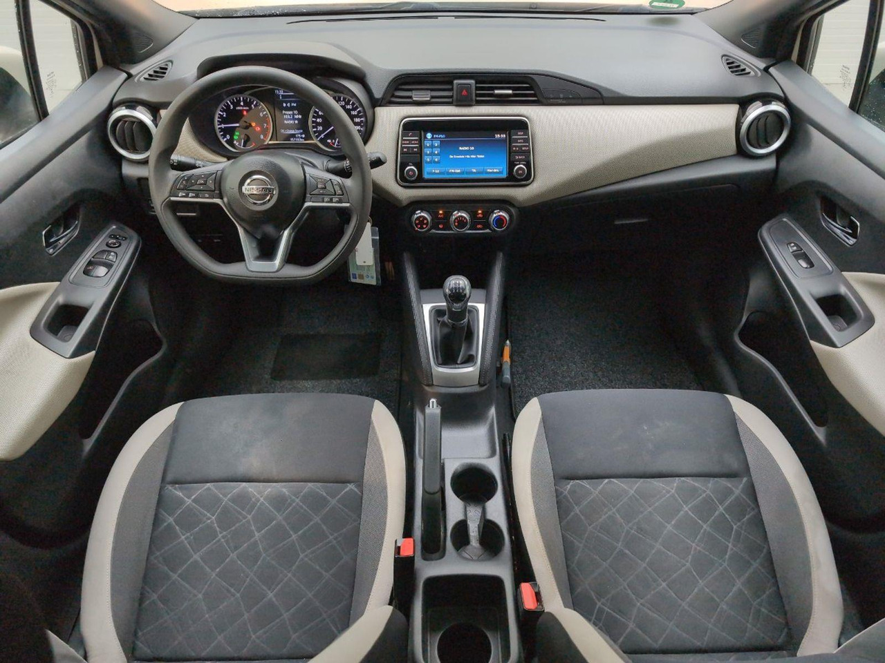 Nissan Micra 1.0L Acenta | 2017 | 157.353 km | PZ919R | NAP: Logisch - Хэтчбек: фото 5 Nissan Micra 1.0L Acenta | 2017 | 157.353 km | PZ919R | NAP: Logisch - Хэтчбек: фото 5