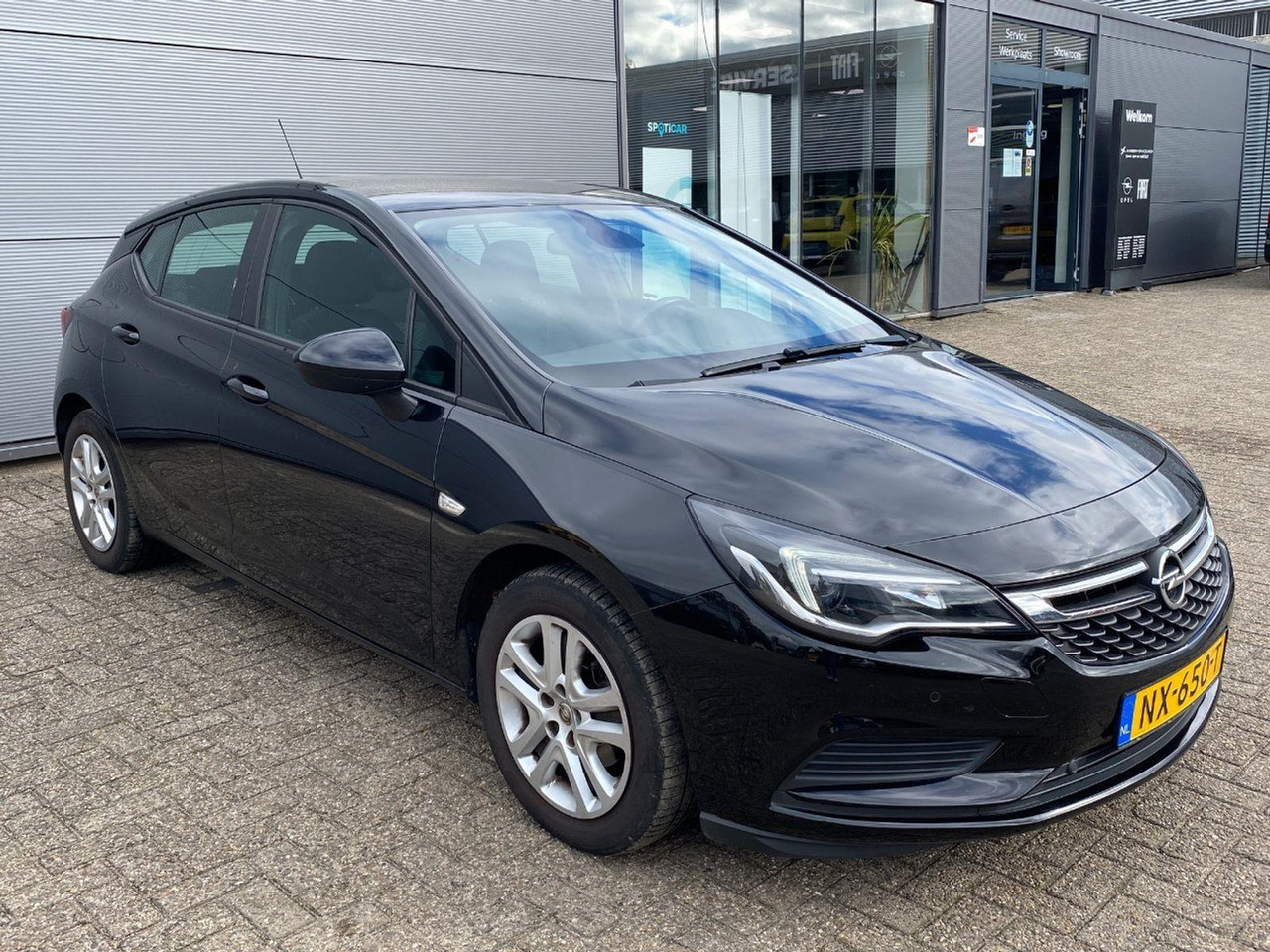 Opel Astra 1.0 Online Edition | 2017 | 112.576 km | NX650T | NAP: Logisch - Хэтчбек: фото 2 Opel Astra 1.0 Online Edition | 2017 | 112.576 km | NX650T | NAP: Logisch - Хэтчбек: фото 2