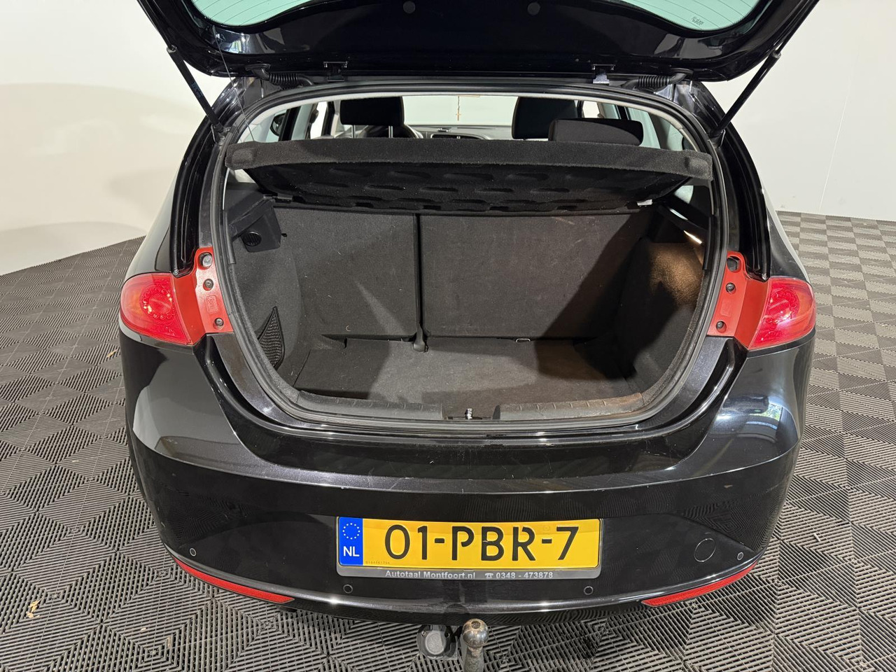 SEAT | Leon | 1.2 TSI Good Stuff | 2011 | 180.589 km | 01PBR7 | Logisch - Хэтчбек: фото 4 SEAT | Leon | 1.2 TSI Good Stuff | 2011 | 180.589 km | 01PBR7 | Logisch - Хэтчбек: фото 4