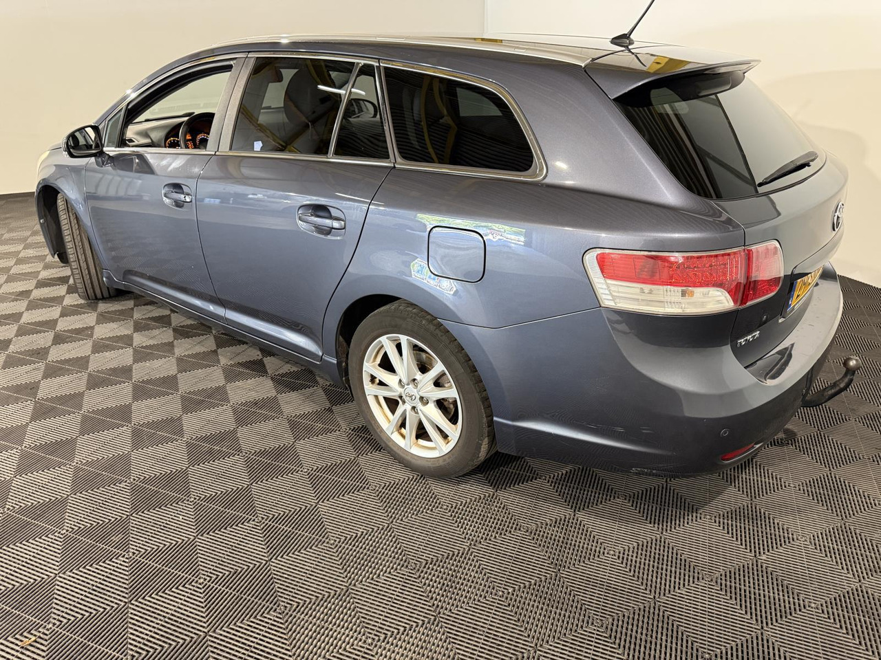 Toyota Avensis Wagon 2.0 VVTi Business | 2011 | 363.331 km | 29-SNK-6 - Легковой автомобиль: фото 3 Toyota Avensis Wagon 2.0 VVTi Business | 2011 | 363.331 km | 29-SNK-6 - Легковой автомобиль: фото 3
