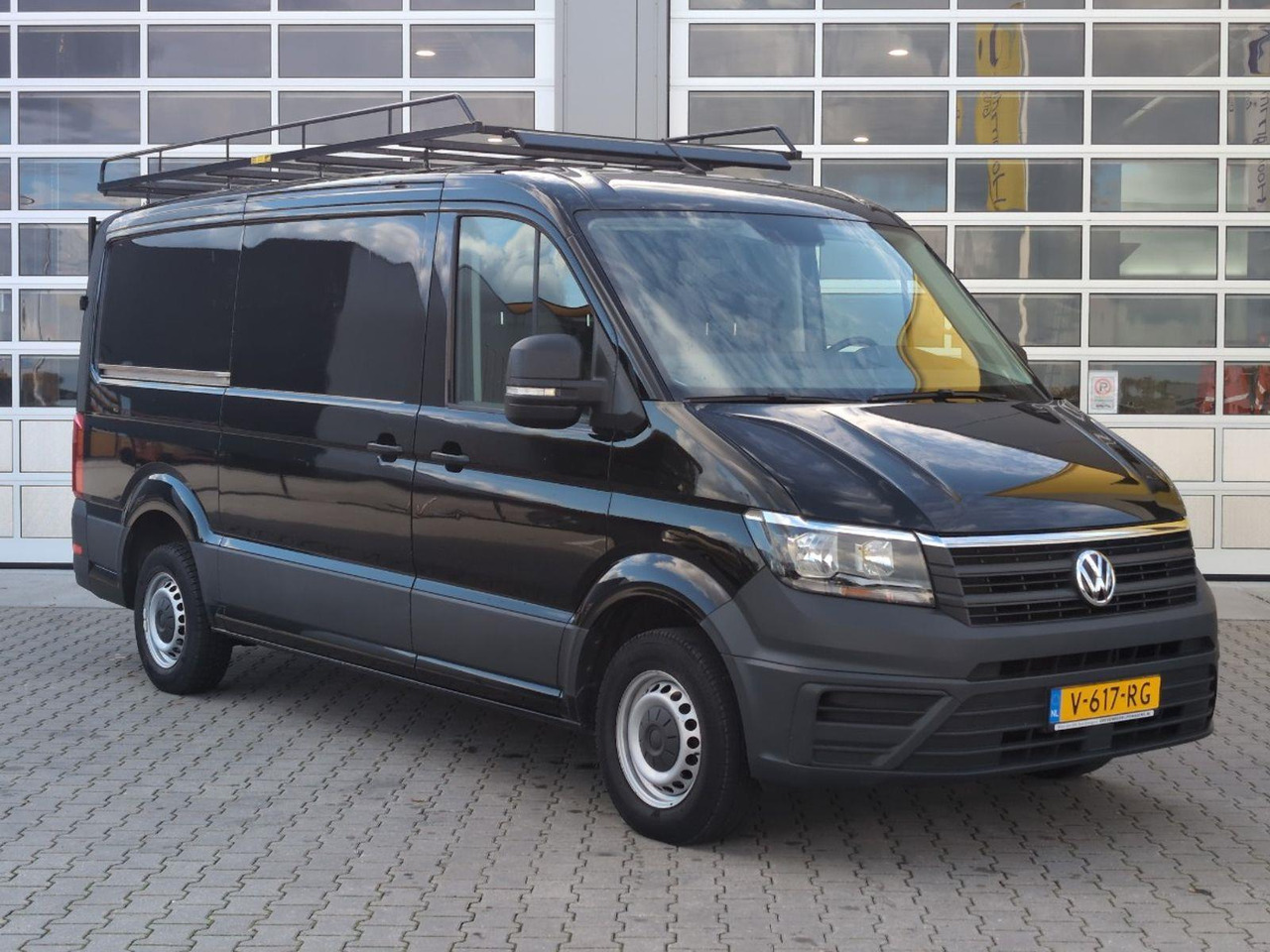 Volkswagen Crafter 30 2.0 TDI L3H2 Trendline | 2018 | 101.985 km | V617RG | NAP: Logisch - Цельнометаллический фургон: фото 2 Volkswagen Crafter 30 2.0 TDI L3H2 Trendline | 2018 | 101.985 km | V617RG | NAP: Logisch - Цельнометаллический фургон: фото 2