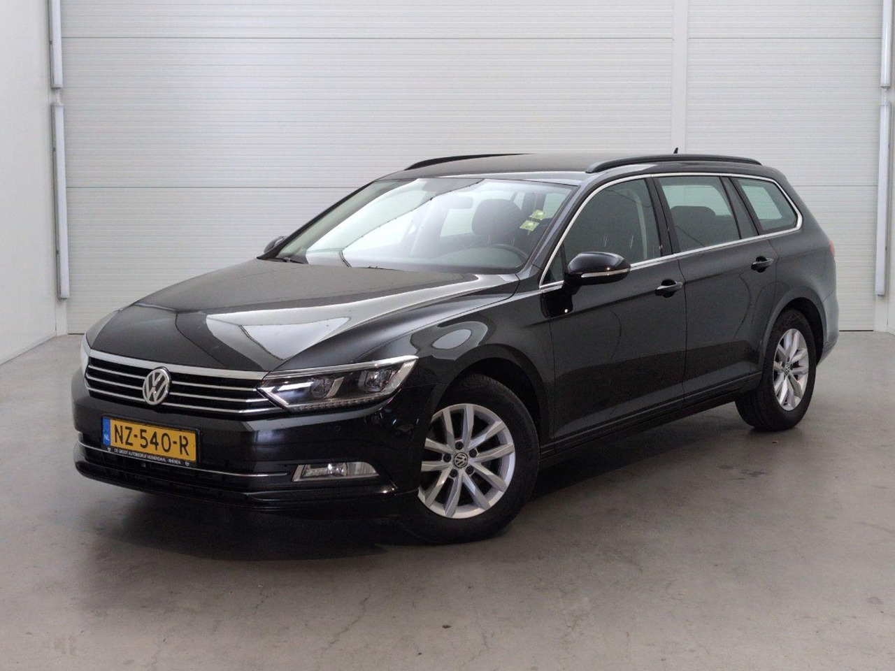 Volkswagen Passat Variant 1.4 TSI Comfortline | 2017 | 166.068 km | NZ540R | NAP: Logisch - Легковой автомобиль: фото 1 Volkswagen Passat Variant 1.4 TSI Comfortline | 2017 | 166.068 km | NZ540R | NAP: Logisch - Легковой автомобиль: фото 1