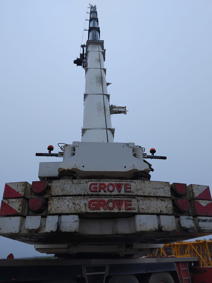 GROVE GMK5220 - Мобильный кран: фото 3 GROVE GMK5220 - Мобильный кран: фото 3