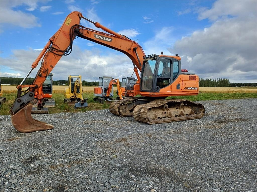 Doosan DX160LC Metsä alustalla - Гусеничный экскаватор: фото 1 Doosan DX160LC Metsä alustalla - Гусеничный экскаватор: фото 1