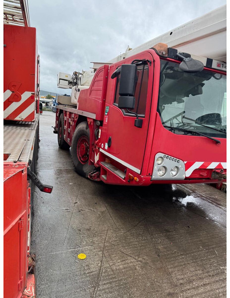 Terex AC40 - Вседорожный кран: фото 3 Terex AC40 - Вседорожный кран: фото 3