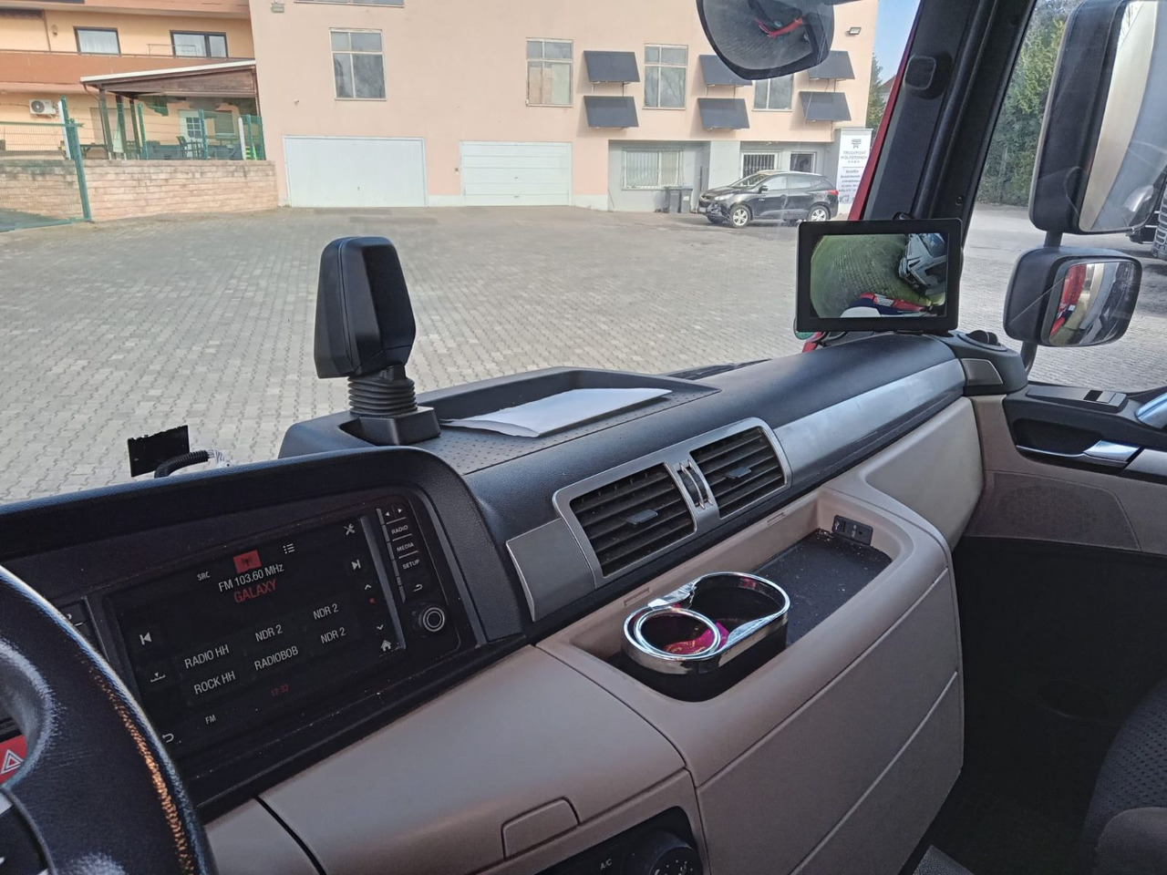 Новый Грузовик для перевозки напитков MAN TGM 26.340 L/LBW/2xAHK/LENKACHSE/18 PAL/3instock: фото 14