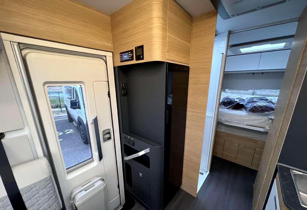 ADRIA Sonic 700DC - Интегрированный автодом: фото 5 ADRIA Sonic 700DC - Интегрированный автодом: фото 5