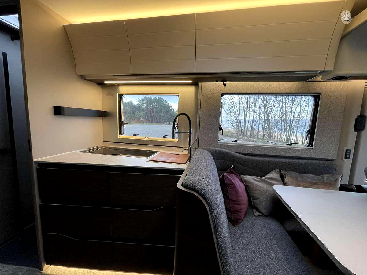 Adria Super Sonic 780 SL - Интегрированный автодом: фото 5 Adria Super Sonic 780 SL - Интегрированный автодом: фото 5