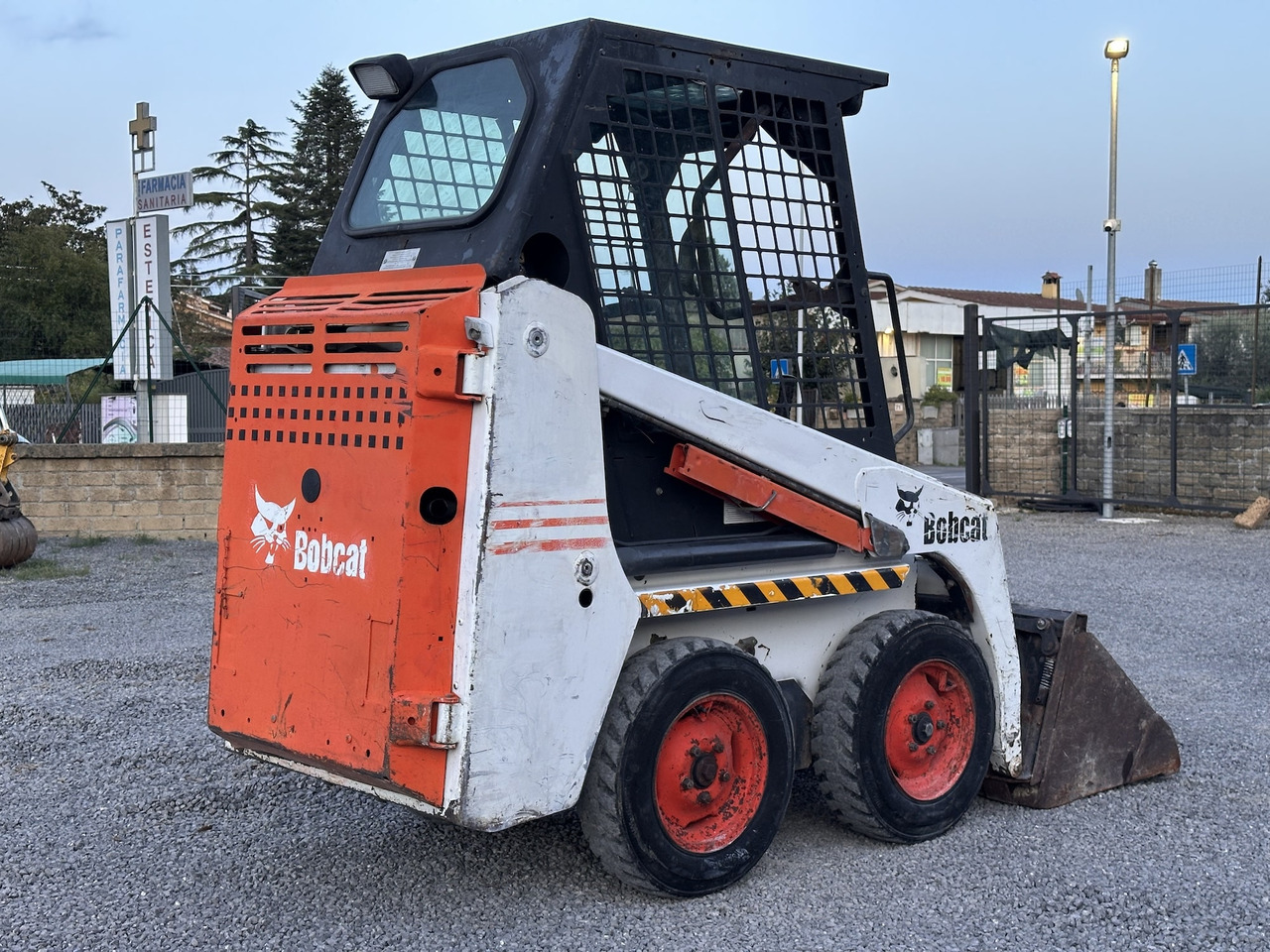 BOBCAT S70 - Мини-погрузчик с бортовым поворотом: фото 3 BOBCAT S70 - Мини-погрузчик с бортовым поворотом: фото 3