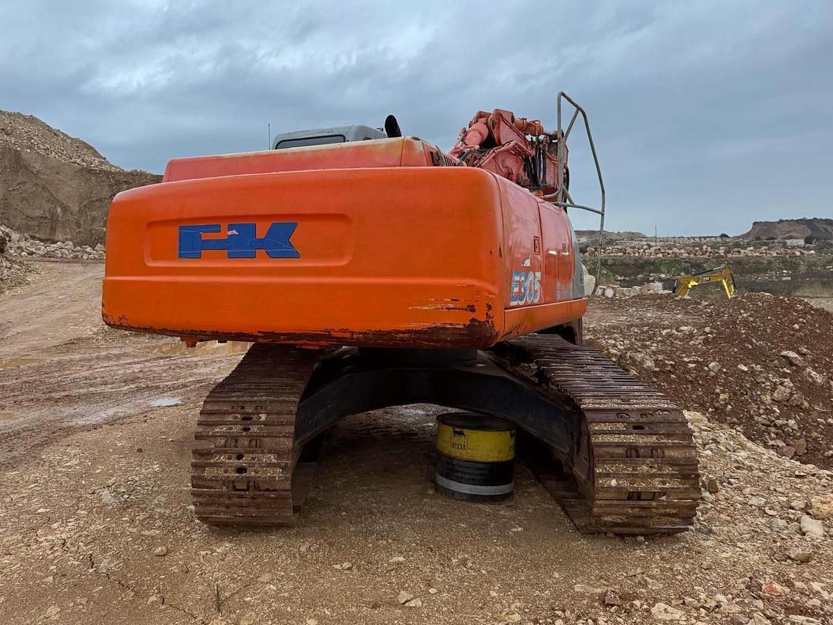FIAT KOBELCO E305 - Гусеничный экскаватор: фото 2 FIAT KOBELCO E305 - Гусеничный экскаватор: фото 2