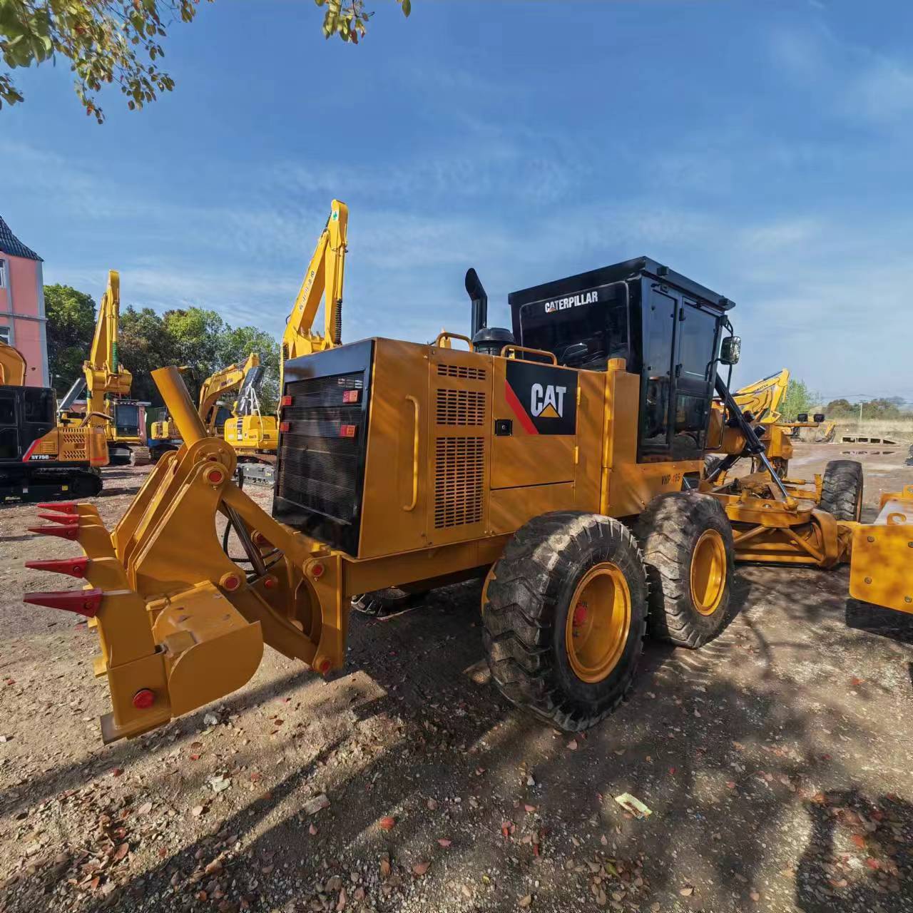 CATERPILLAR 140H - Грейдер: фото 2 CATERPILLAR 140H - Грейдер: фото 2
