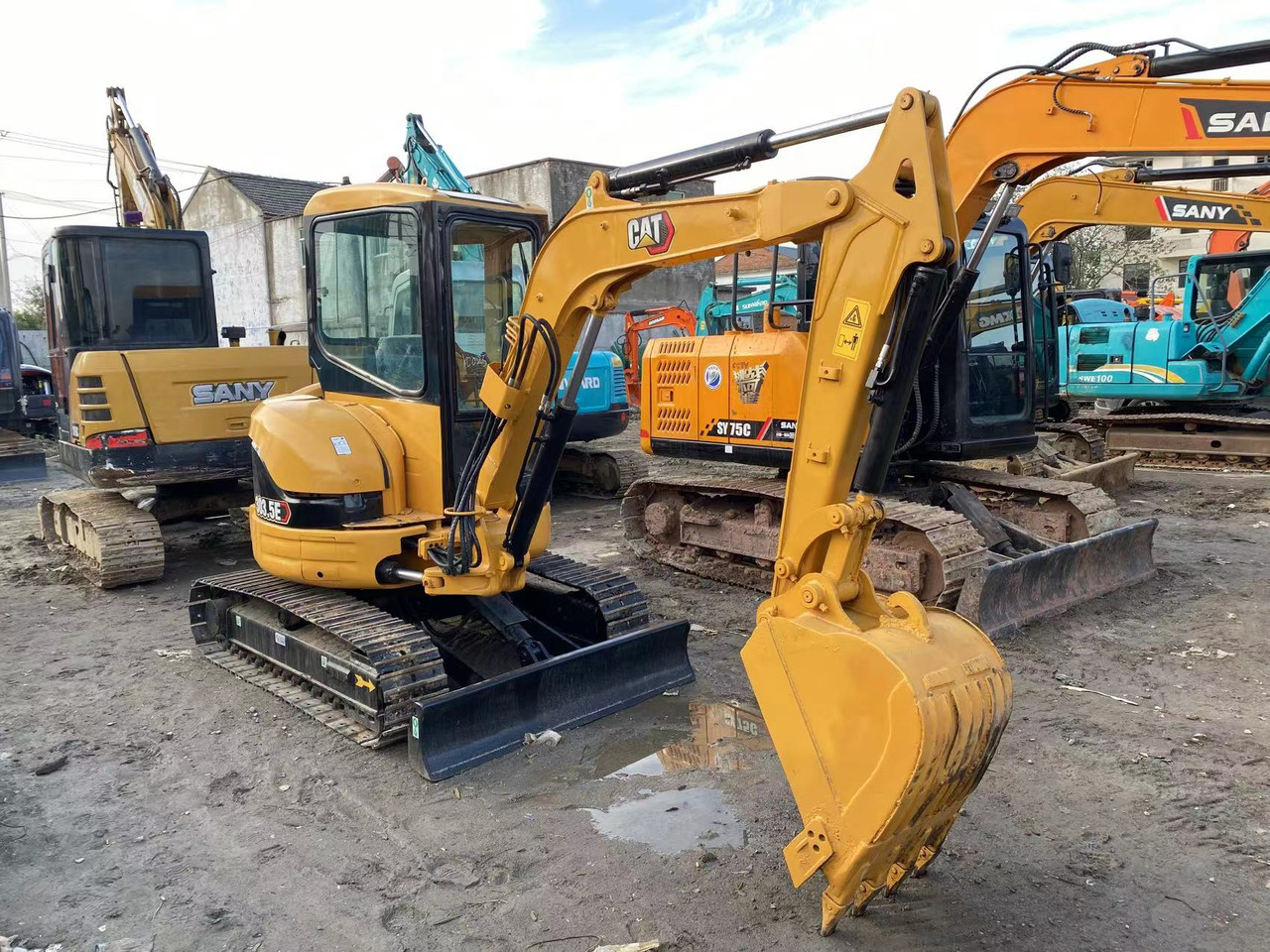 CATERPILLAR 303.5 - Гусеничный экскаватор: фото 2 CATERPILLAR 303.5 - Гусеничный экскаватор: фото 2