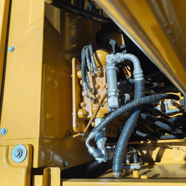 Гусеничный экскаватор CATERPILLAR 307E2: фото 7