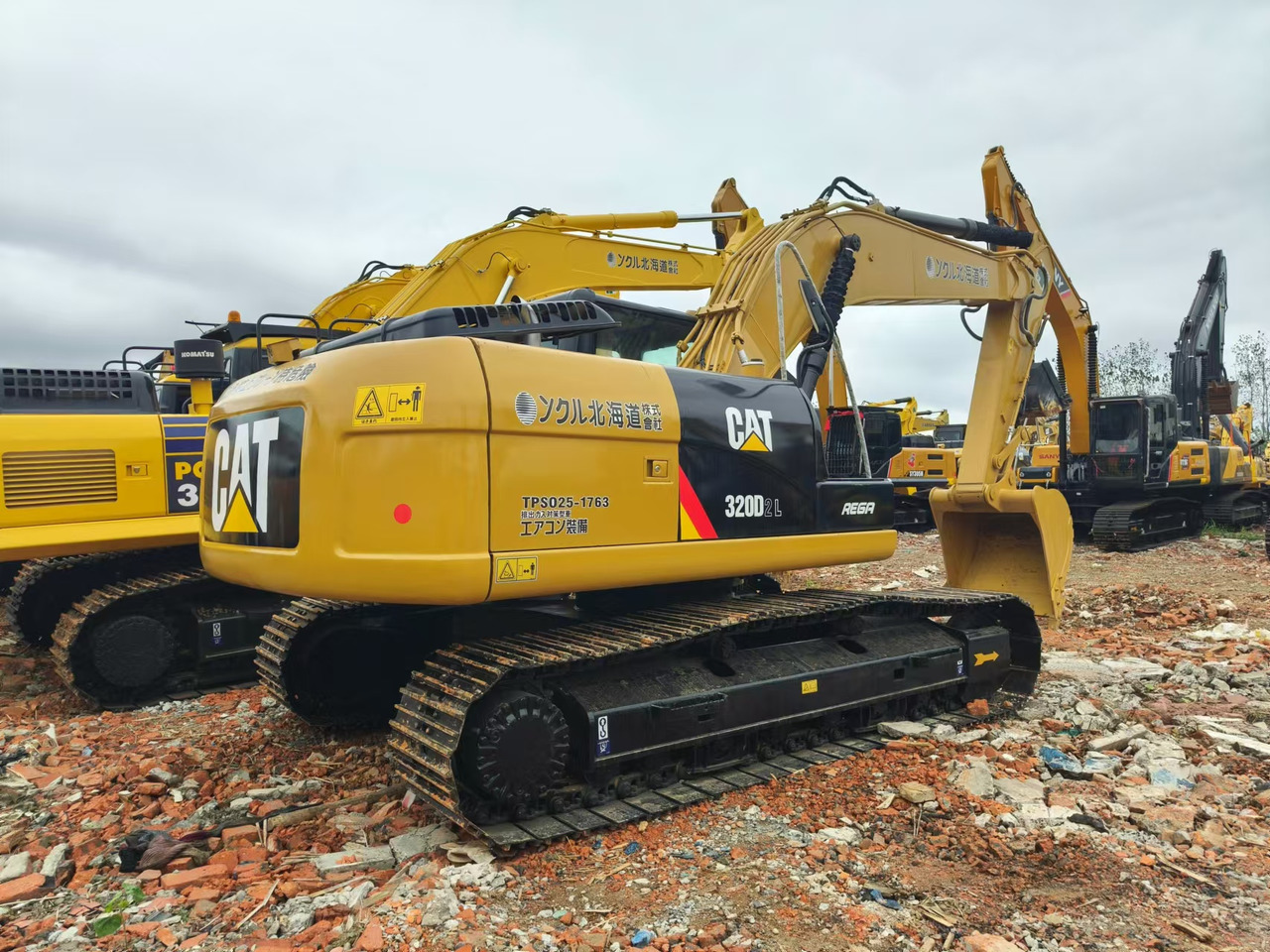 CATERPILLAR 320D2L - Гусеничный экскаватор: фото 1 CATERPILLAR 320D2L - Гусеничный экскаватор: фото 1