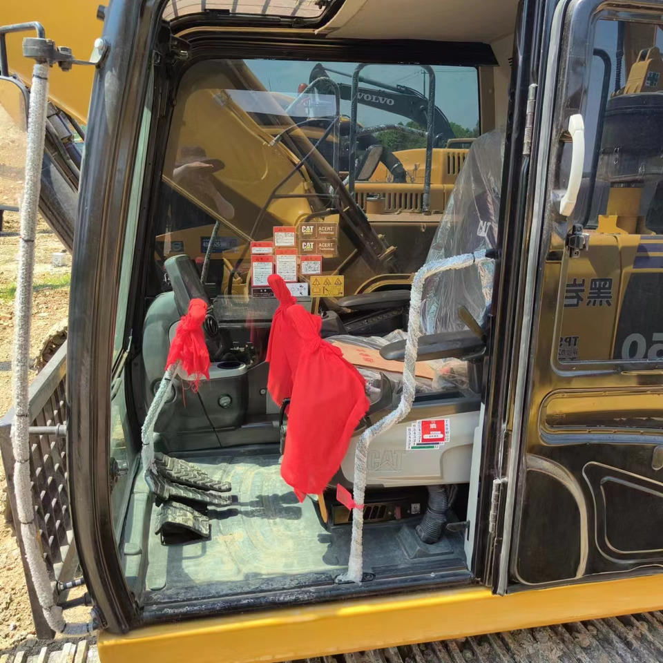 CATERPILLAR 330D - Гусеничный экскаватор: фото 4 CATERPILLAR 330D - Гусеничный экскаватор: фото 4