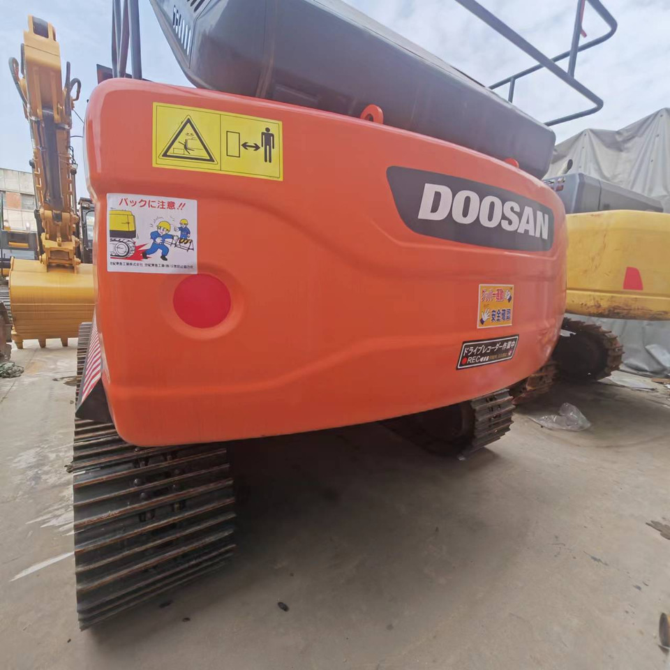 DOOSAN DX300 - Гусеничный экскаватор: фото 3 DOOSAN DX300 - Гусеничный экскаватор: фото 3