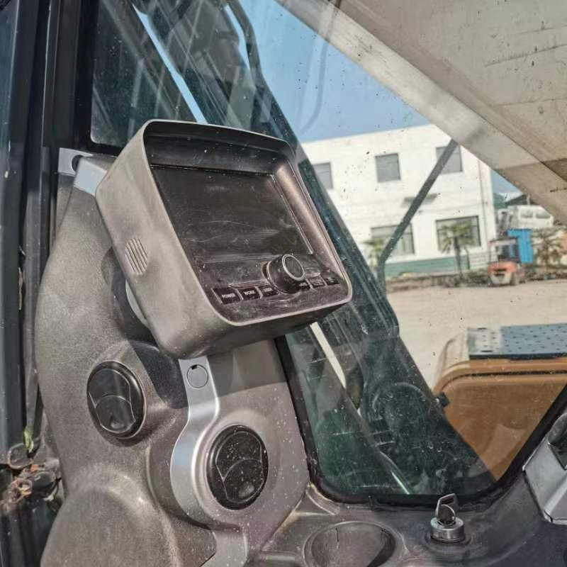 HYUNDAI R220LC-9S - Гусеничный экскаватор: фото 4 HYUNDAI R220LC-9S - Гусеничный экскаватор: фото 4