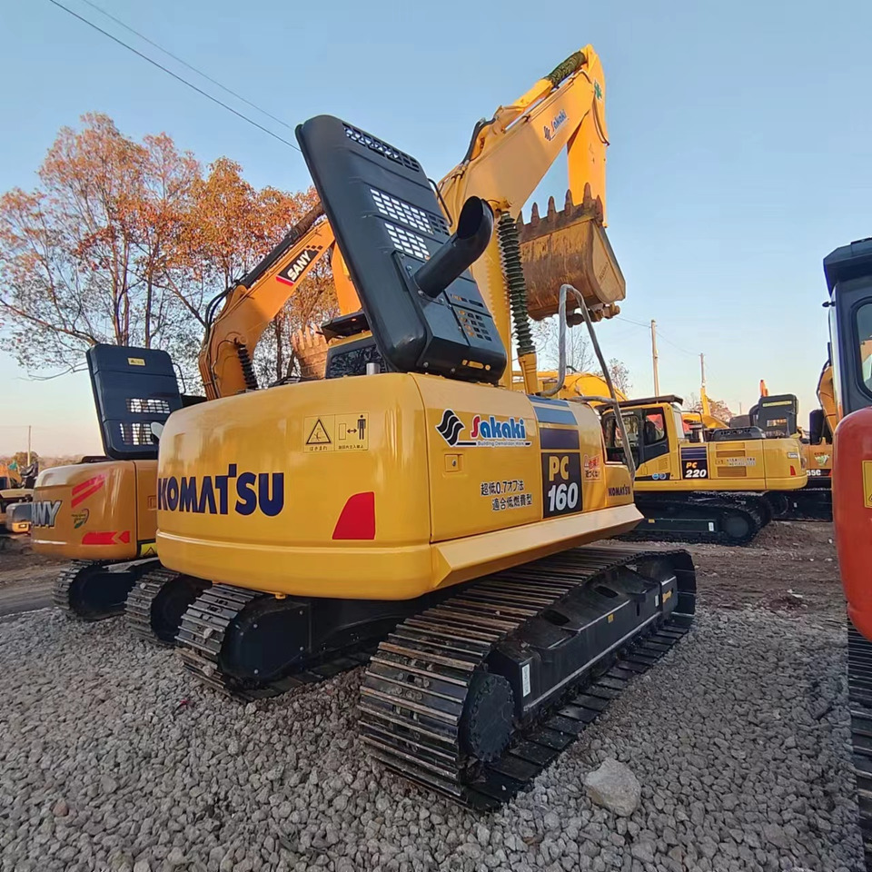 KOMATSU PC160 - Гусеничный экскаватор: фото 2 KOMATSU PC160 - Гусеничный экскаватор: фото 2