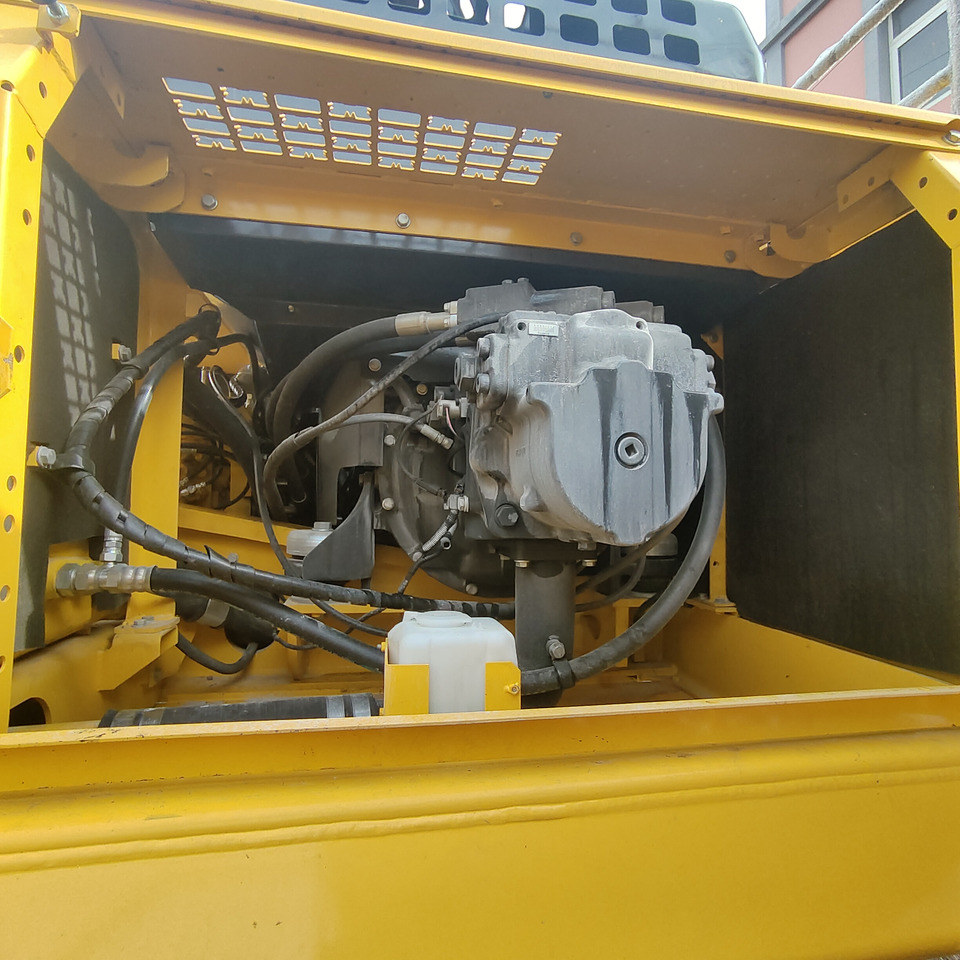 Гусеничный экскаватор KOMATSU PC450-8: фото 13