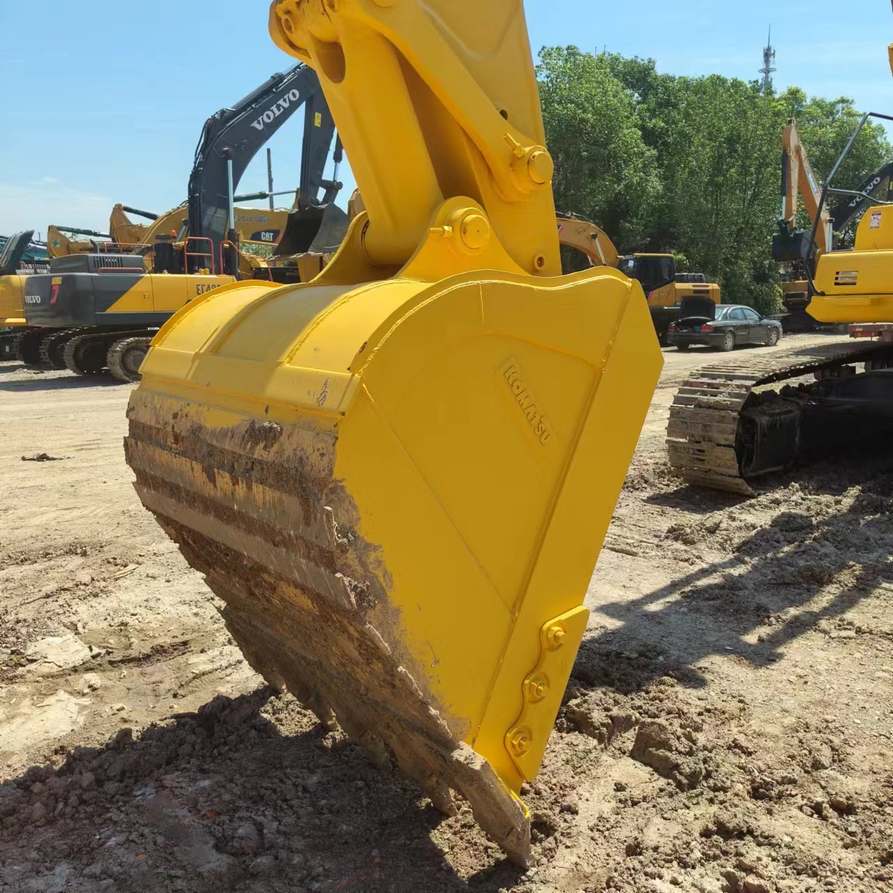 KOMATSU PC450 - Гусеничный экскаватор: фото 3 KOMATSU PC450 - Гусеничный экскаватор: фото 3